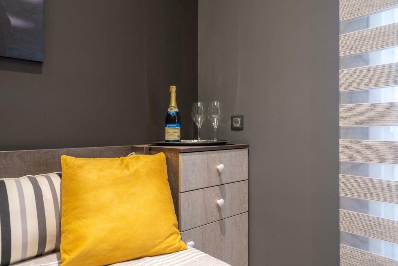 Cool Style Private Apartments Афины Экстерьер фото